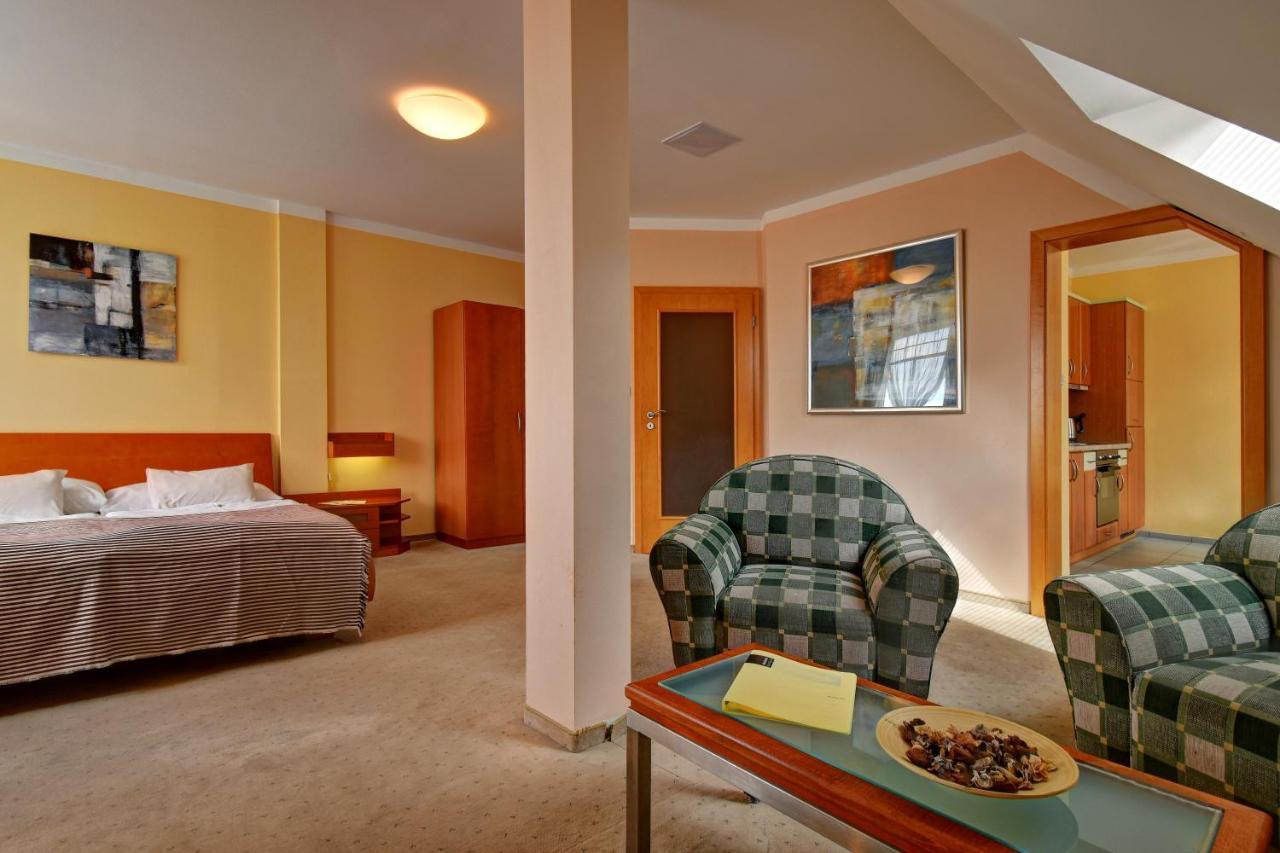 Hotel La Passionaria Mariánské Lázně Exteriör bild