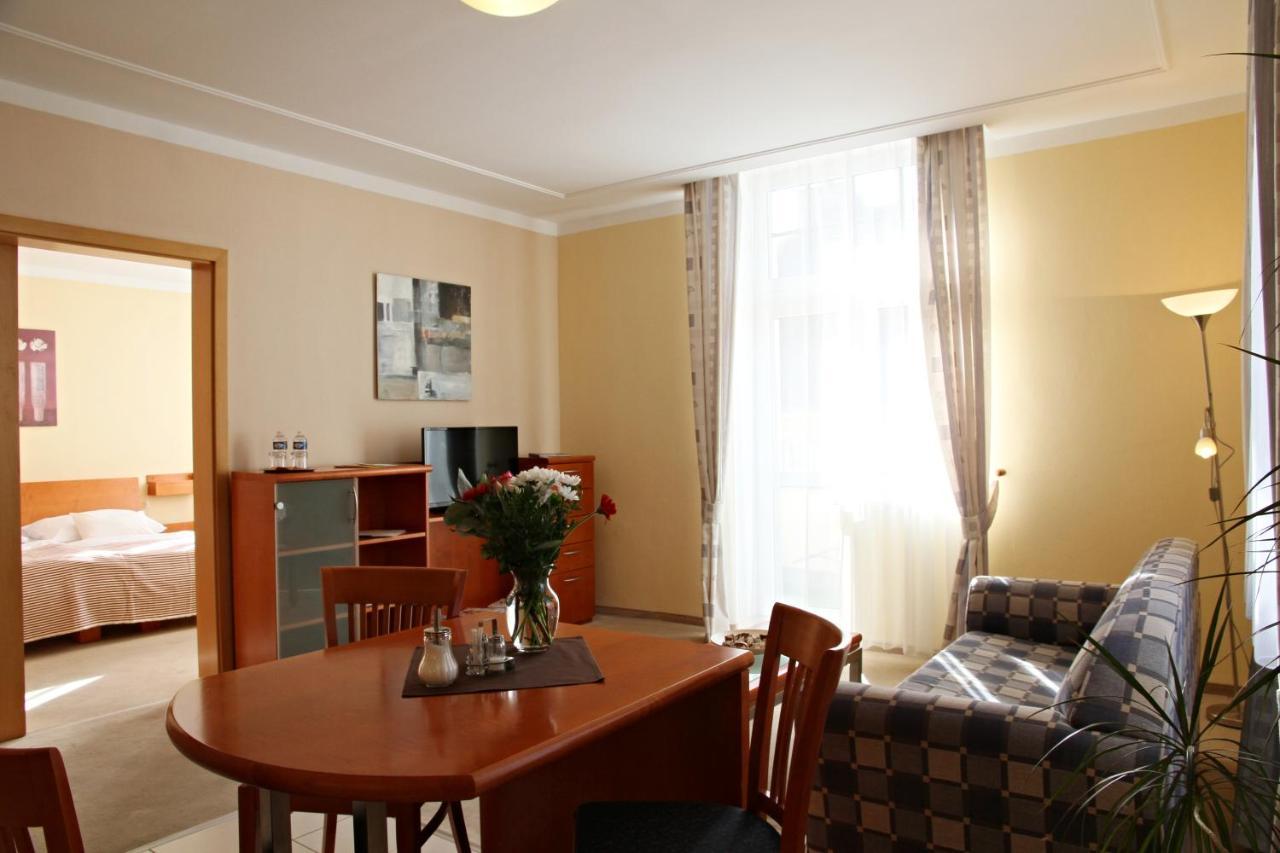 Hotel La Passionaria Mariánské Lázně Exteriör bild
