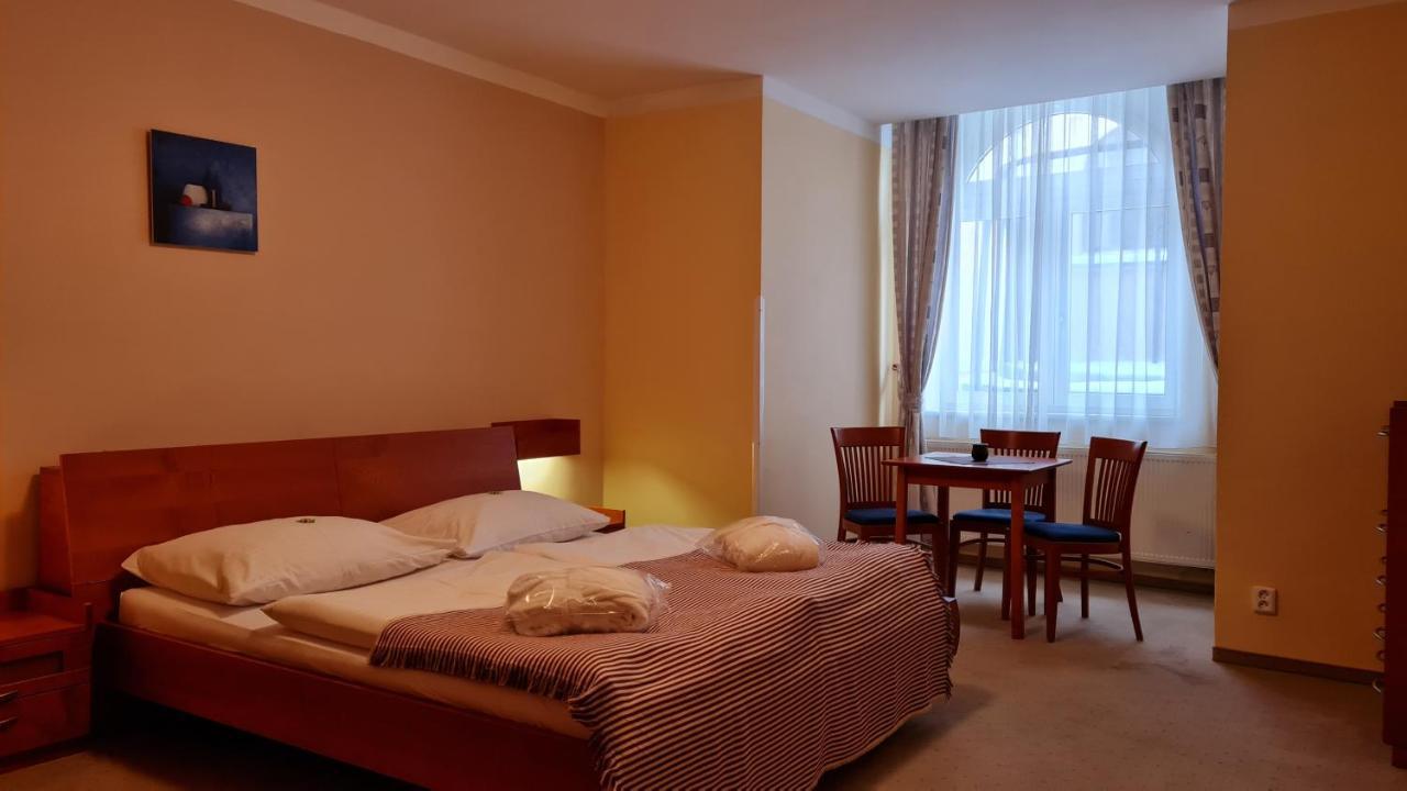Hotel La Passionaria Mariánské Lázně Exteriör bild