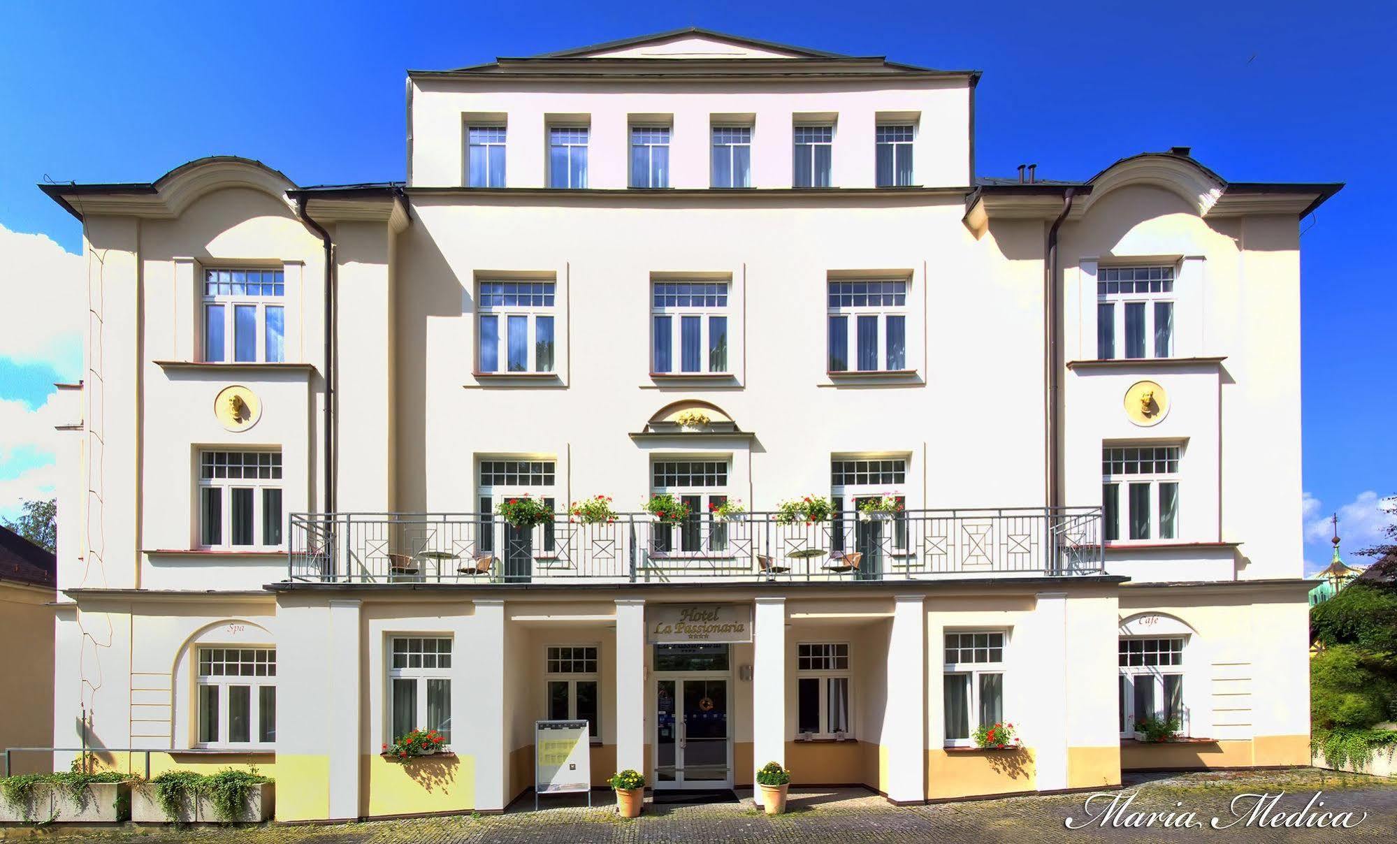 Hotel La Passionaria Mariánské Lázně Exteriör bild